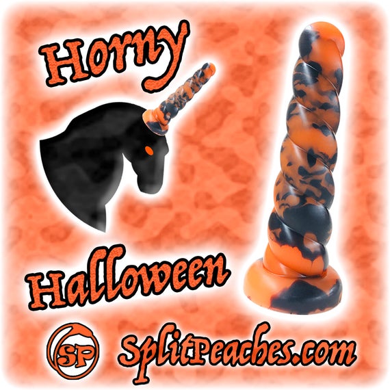 Split Peaches review- Horny Halloween Unicorn Horn Dildo