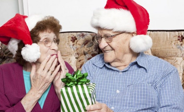 10 Useful Christmas Gifts For Mom And Dad They Will Both Love
